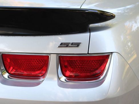 Used 2010 Chevrolet Camaro SS w/ RS Package image 44