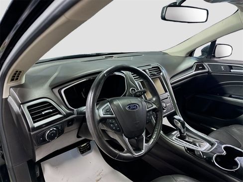 Used 2016 Ford Fusion Titanium image 10
