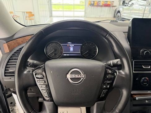 Used 2024 Nissan Armada SL w/ Captain's Chairs Package AWD/4WD image 27