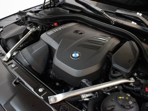 Certified 2026 BMW 530i xDrive w/ Premium Package AWD/4WD image 10
