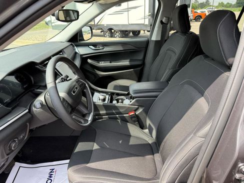 Used 2023 Jeep Grand Cherokee L Laredo w/ Luxury Tech Group I image 12