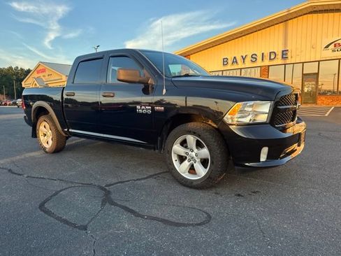 Used 2014 RAM 1500 Express AWD/4WD image 3