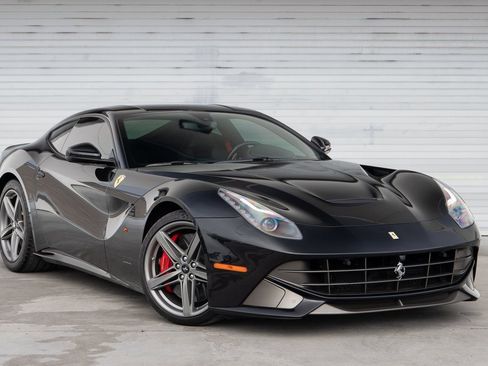 Used 2014 Ferrari F12 Berlinetta image 1