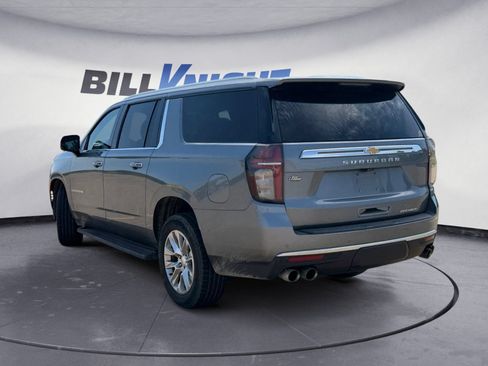 Used 2021 Chevrolet Suburban Premier w/ Premium Package AWD/4WD image 3