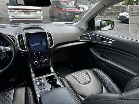 Used 2023 Ford Edge Titanium AWD/4WD image 17