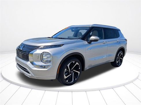 New 2025 Mitsubishi Outlander SEL image 9