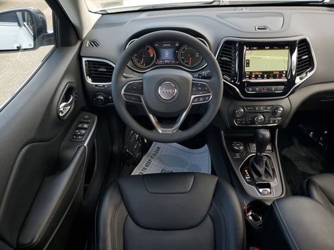 Certified 2022 Jeep Cherokee Limited w/ Elite Package AWD/4WD image 18