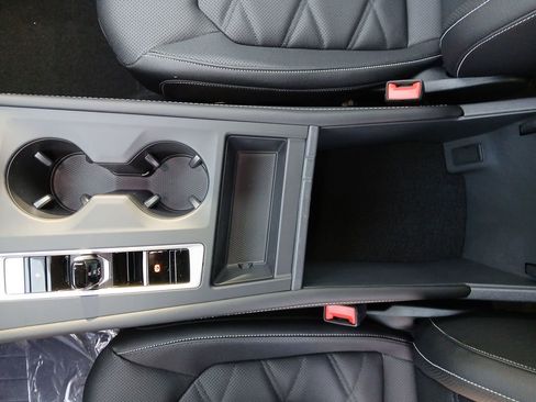 New 2026 Volkswagen Atlas SE image 24