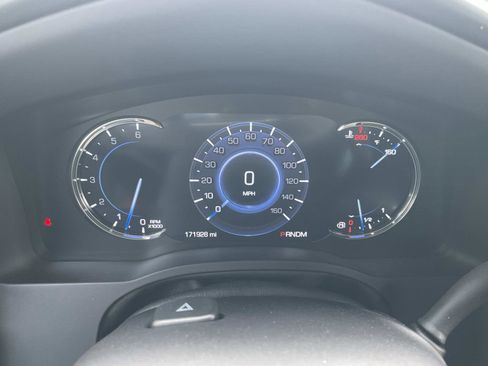 Used 2016 Cadillac Escalade Platinum AWD/4WD image 23