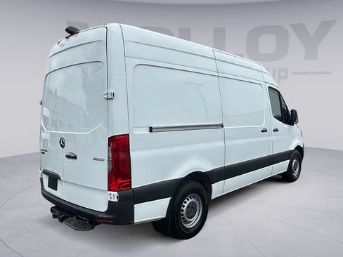 Used 2022 Mercedes-Benz Sprinter 2500 image 5