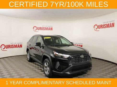 Used 2025 Toyota RAV4 XLE AWD/4WD image 11