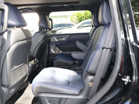 Certified 2026 INFINITI QX80 4WD image 19
