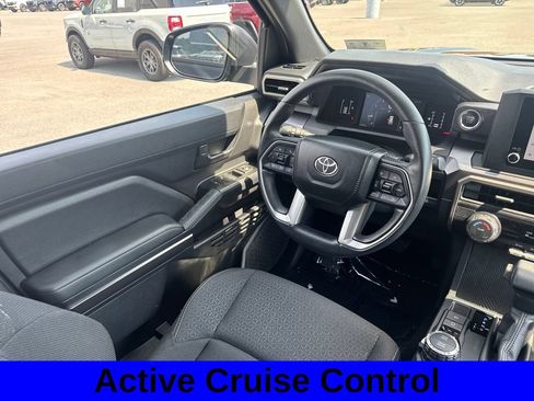 Used 2026 Toyota 4Runner SR5 AWD/4WD image 10