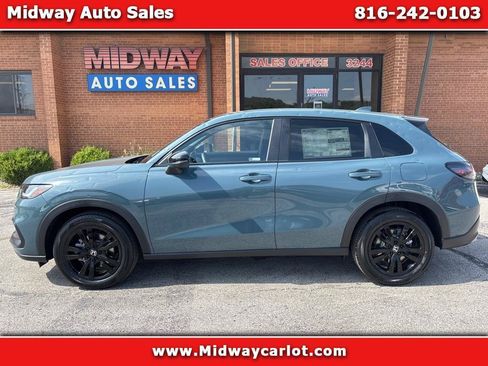 Used 2026 Honda HR-V Sport image 1