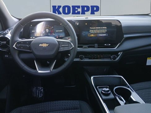New 2026 Chevrolet Equinox LT w/ Safety and Technology Package FWD image 12