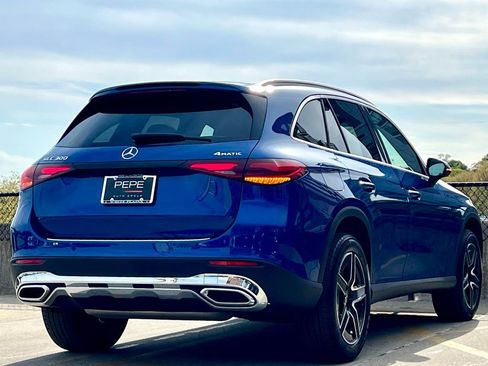 Certified 2026 Mercedes-Benz GLC 300 4MATIC image 9