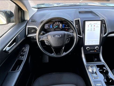 Used 2022 Ford Edge SE w/ Black Appearance Package AWD/4WD image 17