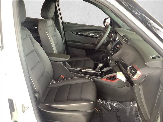 Used 2023 Chevrolet TrailBlazer RS w/ Technology Package FWD image 21