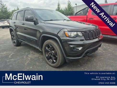 Used 2018 Jeep Grand Cherokee Laredo AWD/4WD image 1