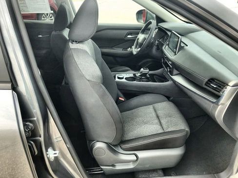 Used 2025 Nissan Rogue SV image 23