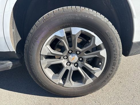 Used 2025 Chevrolet Tahoe LT w/ Comfort Package image 11