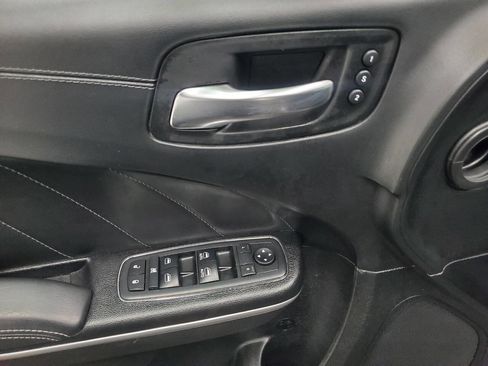Used 2019 Dodge Charger SXT w/ Plus Group RWD image 10