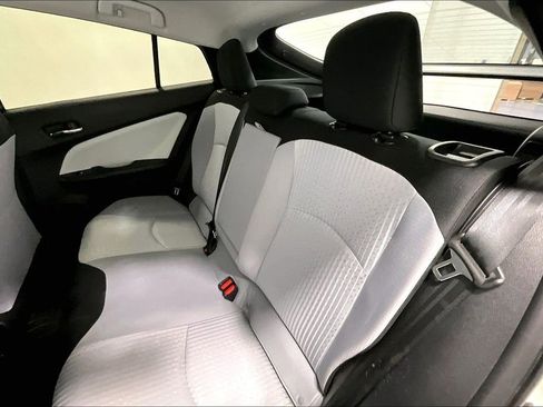 Used 2018 Toyota Prius One FWD image 31