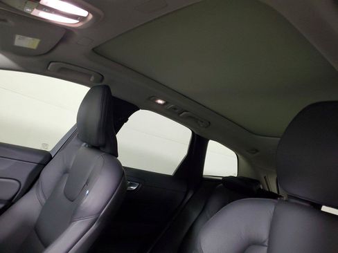 Used 2024 Volvo XC60 B5 Plus w/ Protection Package Premier AWD/4WD image 23