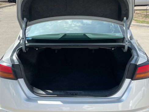 Used 2024 Nissan Altima 2.5 SV image 26