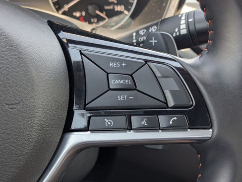 Used 2025 Nissan Altima 2.5 SR FWD image 21