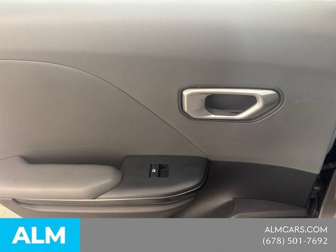 Used 2025 Kia K4 FWD image 24