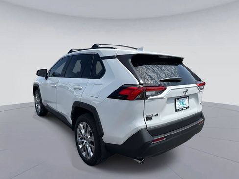 Used 2025 Toyota RAV4 XLE Premium FWD image 6