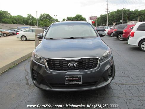 Used 2020 Kia Sorento AWD V6 image 2