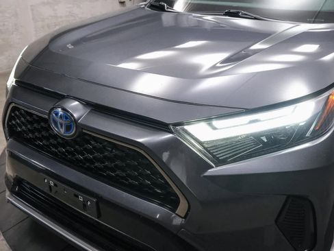 Used 2023 Toyota RAV4 SE image 7