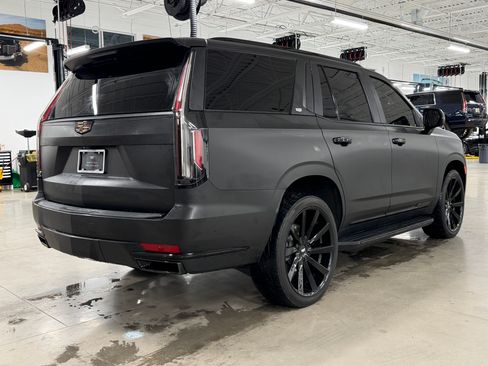Used 2021 Cadillac Escalade Sport AWD/4WD image 9