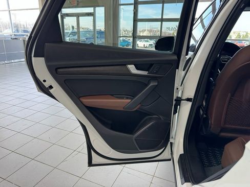 Used 2018 Audi Q5 2.0T Premium Plus w/ Premium Plus Package AWD/4WD image 42