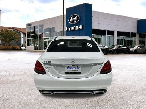 Used 2021 Mercedes-Benz C 300 Sedan image 4