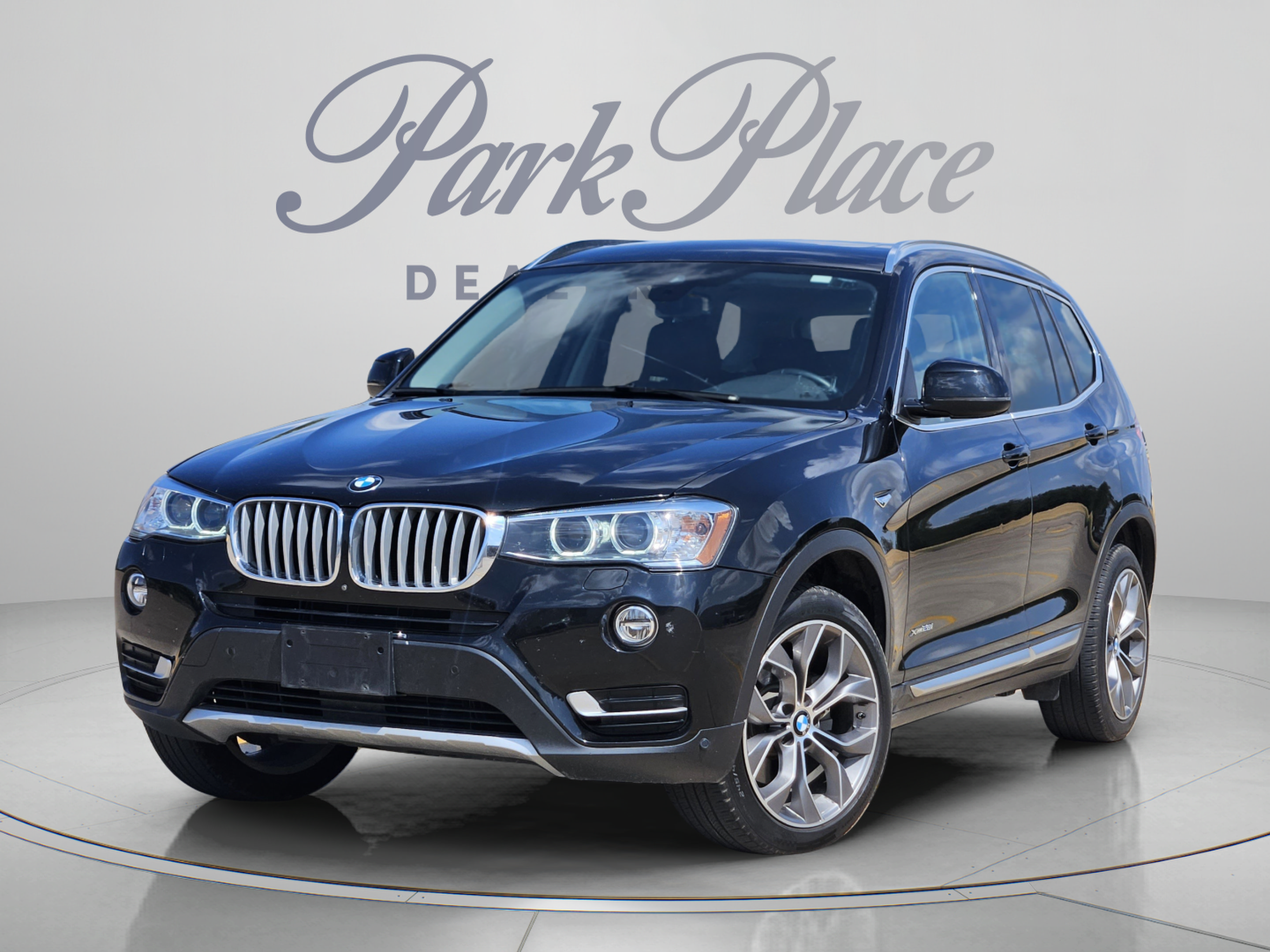 Used 2017 BMW X3 xDrive28i AWD/4WD image 1