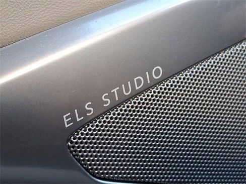 Used 2025 Acura RDX w/ Technology Package image 28