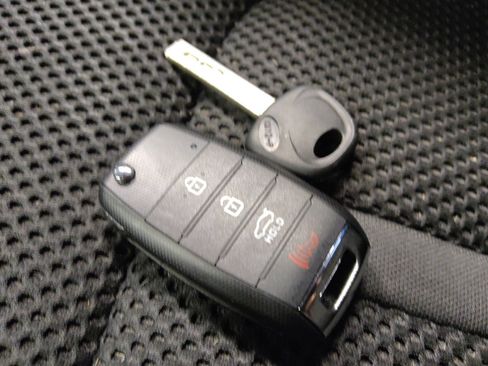 Used 2019 Kia Optima LX FWD image 32