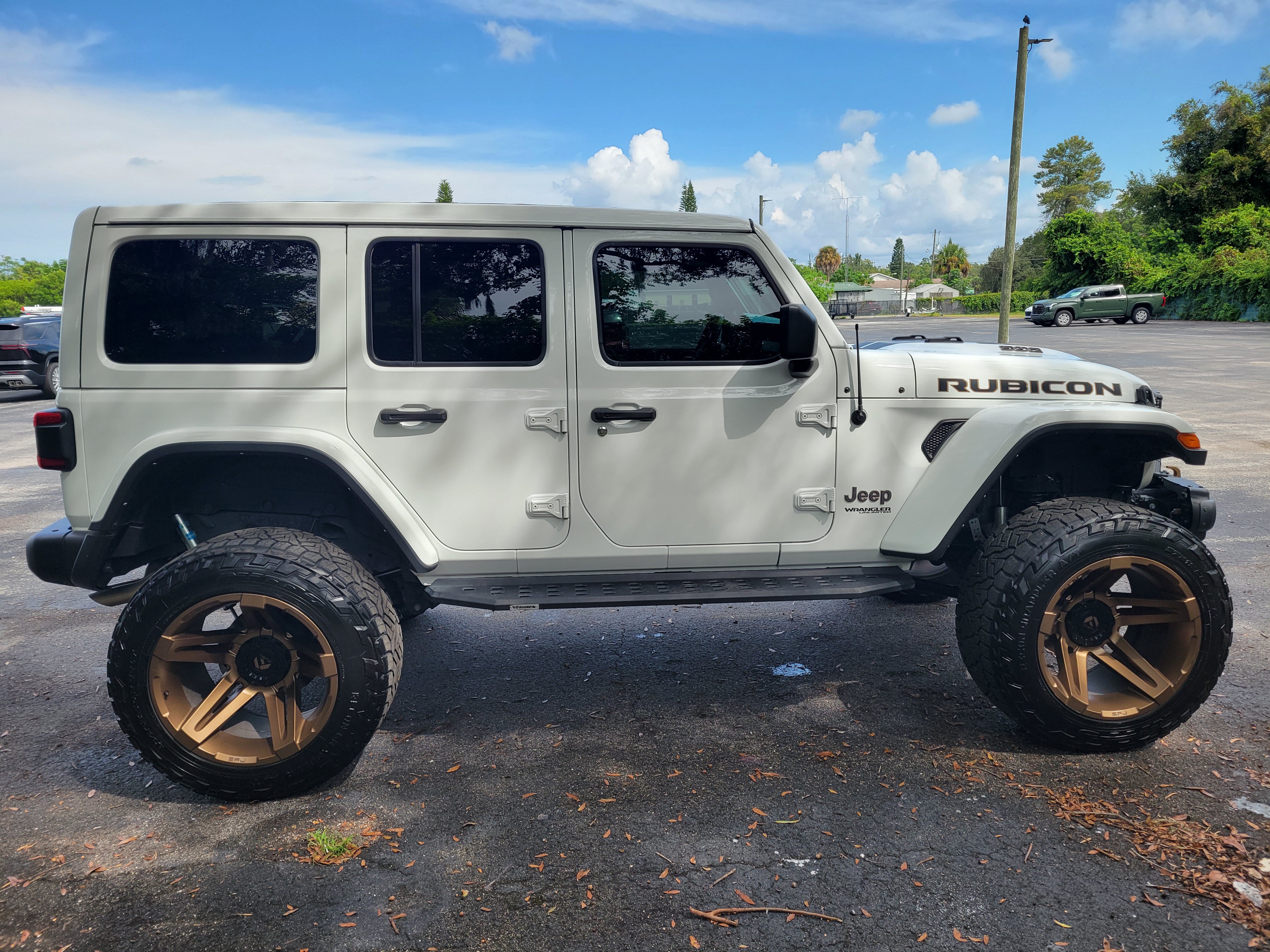 Used 2021 Jeep Wrangler Unlimited Rubicon AWD/4WD image 4