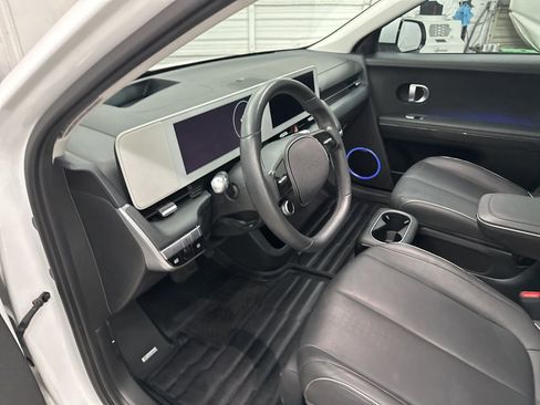 Used 2023 Hyundai Ioniq 5 Limited image 9