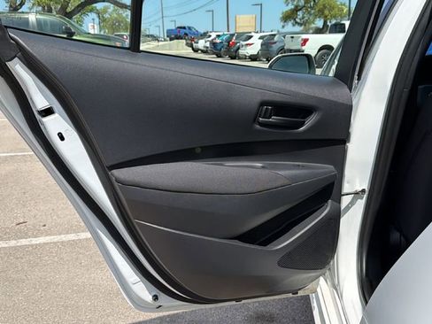 Certified 2024 Toyota Corolla LE image 31