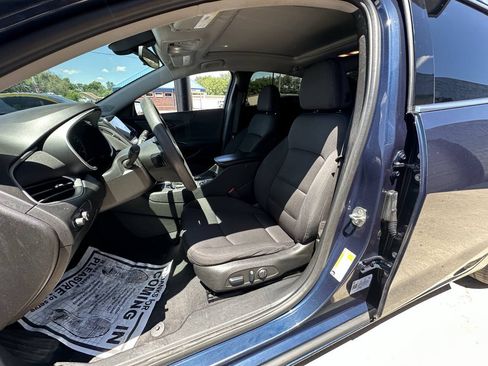 Used 2022 Chevrolet Malibu LT FWD image 10