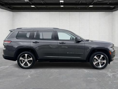 Used 2023 Jeep Grand Cherokee L Limited w/ Trailer Tow Group (B) AWD/4WD image 4