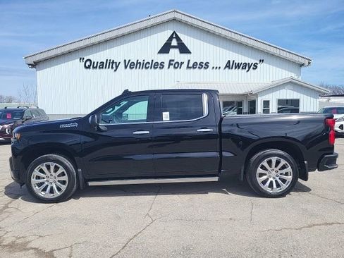 Used 2022 Chevrolet Silverado 1500 High Country w/ Technology Package AWD/4WD image 29