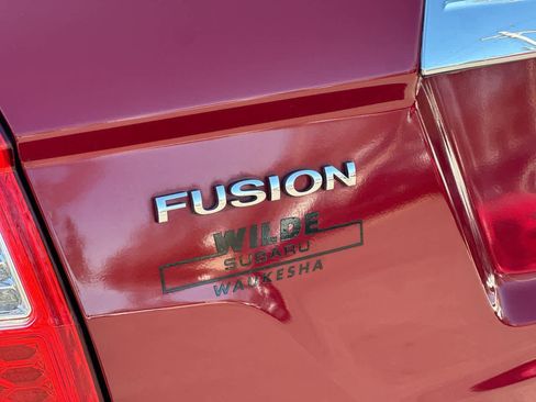 Used 2010 Ford Fusion SEL image 17