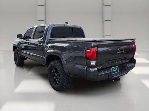 Used 2023 Toyota Tacoma SR5 w/ Technology Package RWD image 3