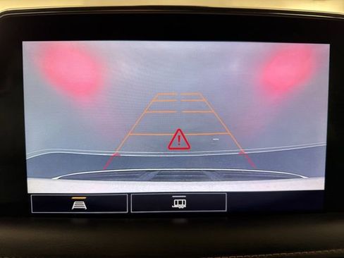 Used 2021 GMC Yukon XL AT4 image 26