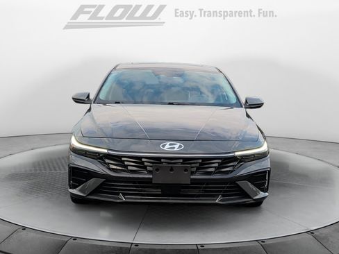 Certified 2024 Hyundai Elantra SEL w/ Convenience Package FWD image 2
